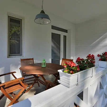 Rozsakert Apartment